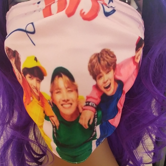 Rainbow Cuddle BTS Reusable Kawaii Face Mask - Picture 5 of 8
